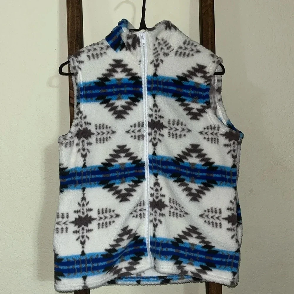 🚨‼️SHEIN WOMENS BLUE SKIES AZTEC PRINT SHERPA VEST‼️🚨 - Picture 1 of 6